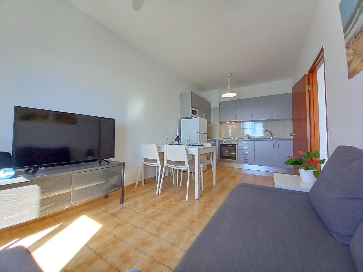 Mira Atlantico 13- Terraco Com Vista Mar E Cidade, Wifi, 80Mt Praia Quarteira Ngoại thất bức ảnh