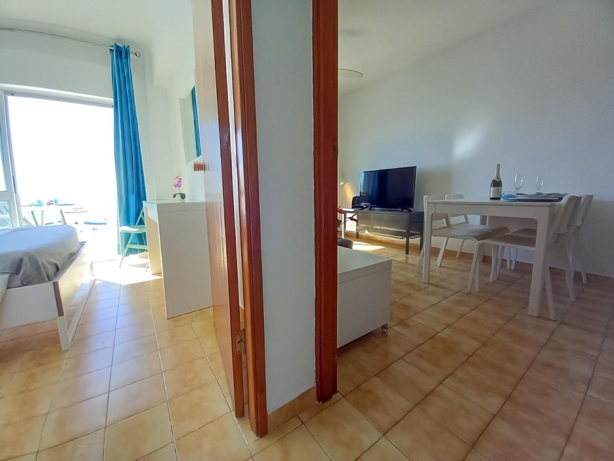 Mira Atlantico 13- Terraco Com Vista Mar E Cidade, Wifi, 80Mt Praia Quarteira Ngoại thất bức ảnh