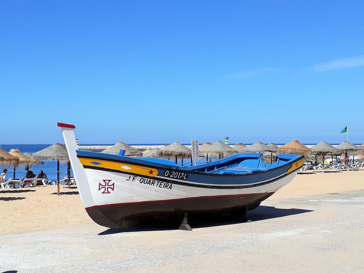Mira Atlantico 13- Terraco Com Vista Mar E Cidade, Wifi, 80Mt Praia Quarteira Ngoại thất bức ảnh